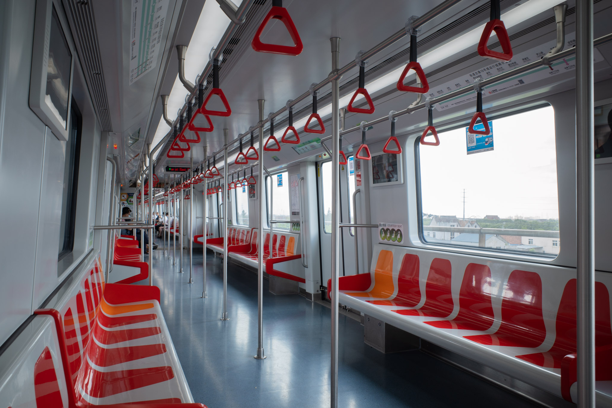 空空荡荡的16号线 空空荡荡的16号线